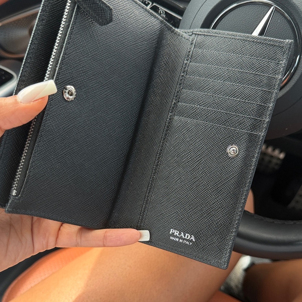 Prada Black Saffiano Leather Continental Wallet with Triangular Logo - Picture 4 of 5